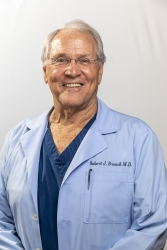 Dr. Robert J. Brueck, Board-Certified Plastic Surgeon