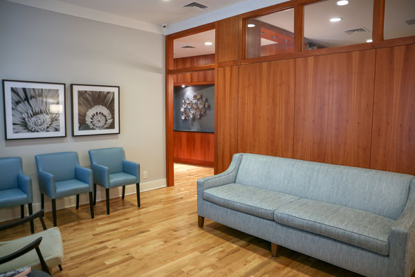 ReceptionArea3-JoshuaBHymanPlastic%26ReconstructiveSurgery-ParkAve-NYC.jpg