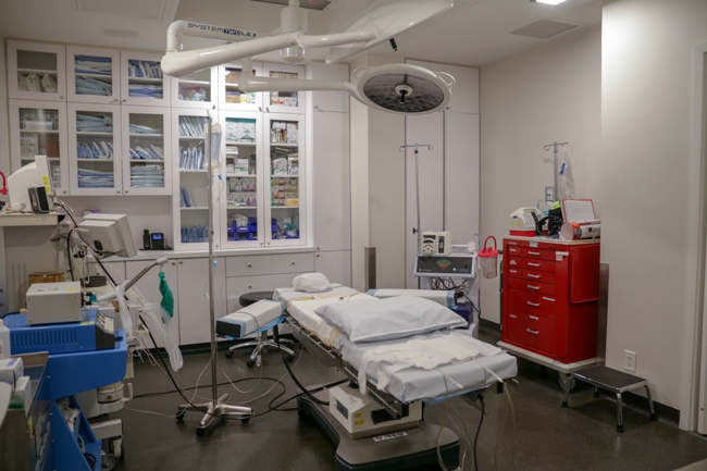 operating room of plastic surgeon Joshua B. Hyman, M.D.