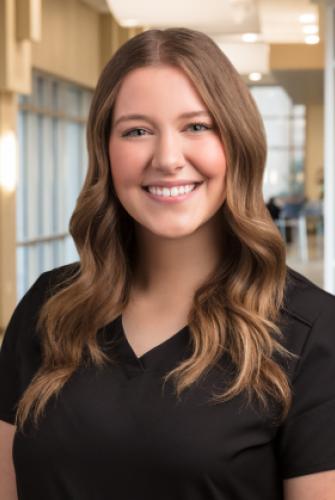 Courtney – Dental Assistant